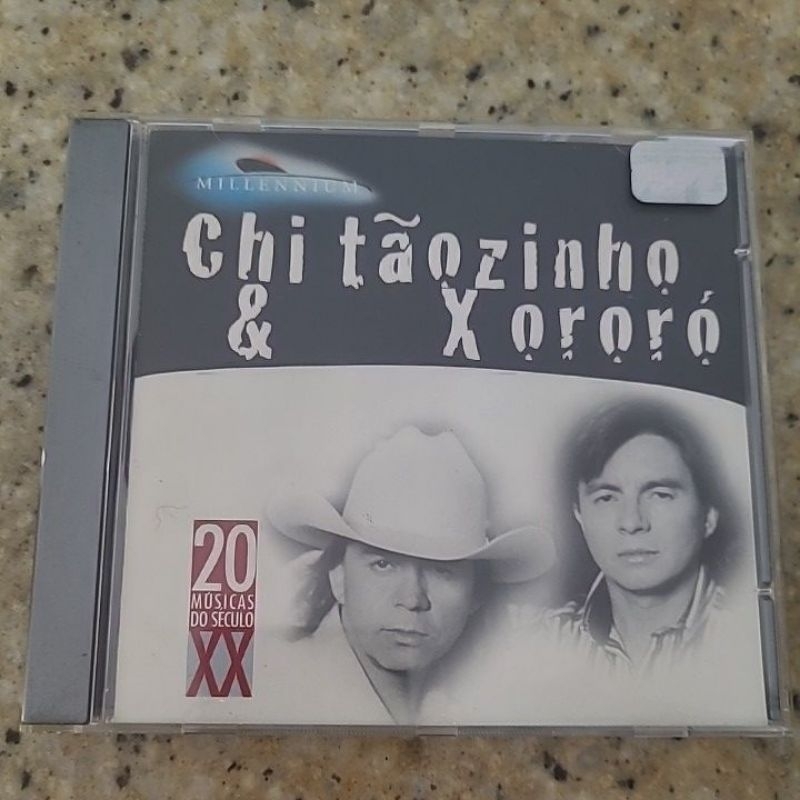 CD 'Chitãozinho & Xororó - Millennium'.