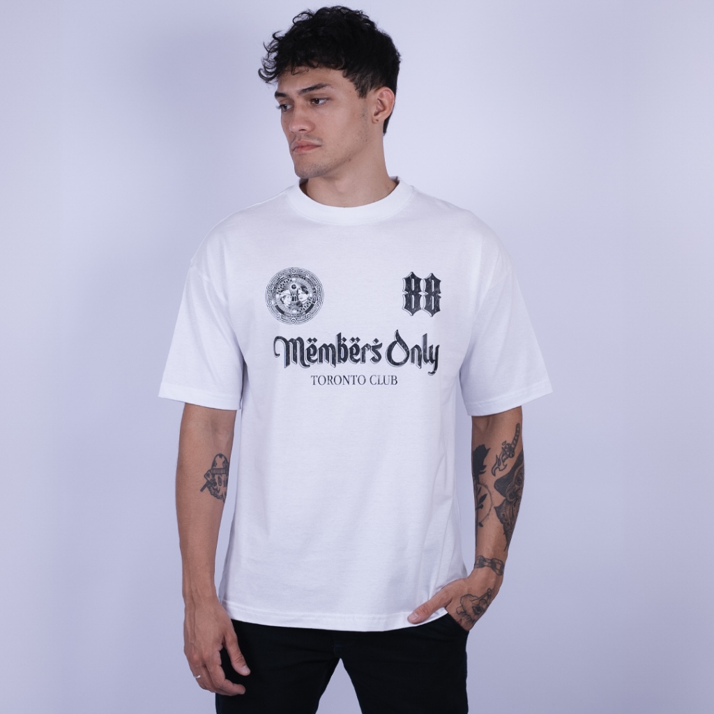 Camiseta OVERSIZED estampada branca blusa camisa Streetwear em algodão 30.1 modelo Members Only branca Premium OVERSIZED