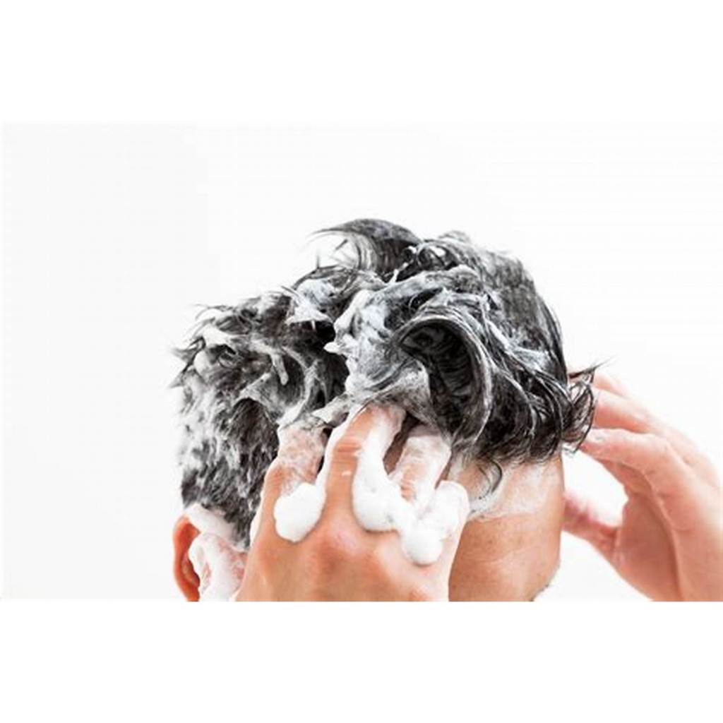 SHAMPOO 3 EM 1  300ML  BABRBA CABELO E BIGODE ALTA LIMPEZA 1un