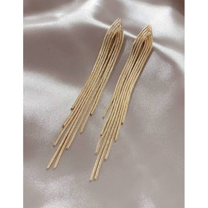 Brinco longo com franja