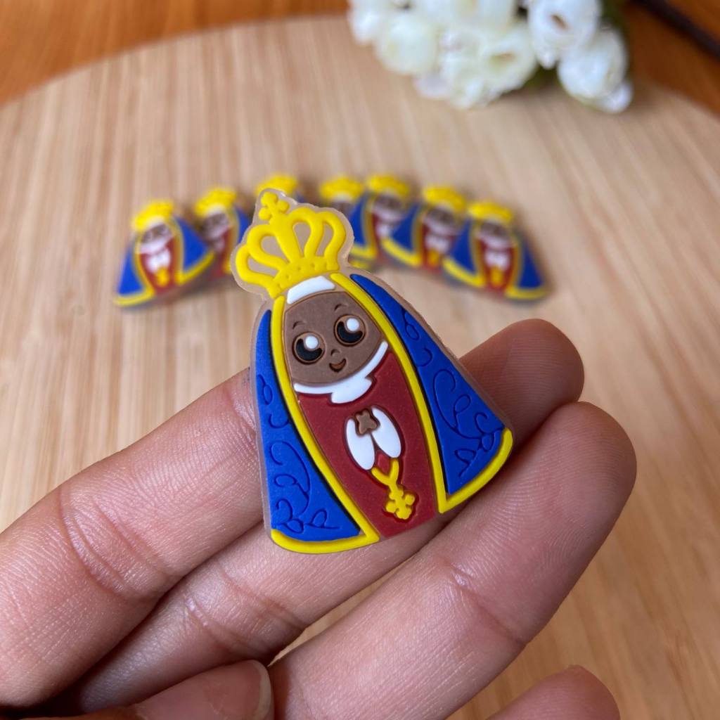 EMBORRACHADO SANTINHA 4CM. PACOTE COM 10UN Ou Mais. MOD 2 COD.100232