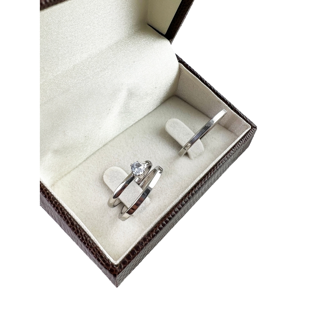 Par Alianças Fina Namoro Compromisso Prata 2mm Aço + Anel Solitário em Oferta na Shopee