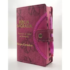 Bíblia Sagrada Tamanho médio 12,5x19 cm Com Harpa palavras de Jesus em vermelho Botão Capa Folha pink