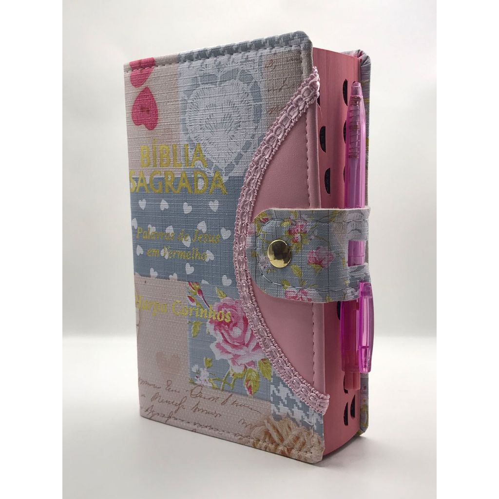 Bíblia Sagrada Tamanho médio 12,5x19 cm Com Harpa palavras de Jesus em vermelho Botão Capa Coração em Oferta na Shopee