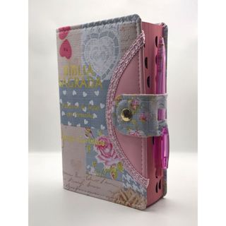 Bíblia Sagrada Tamanho médio 12,5x19 cm Com Harpa palavras de Jesus em vermelho Botão Capa Coração em Oferta na Shopee