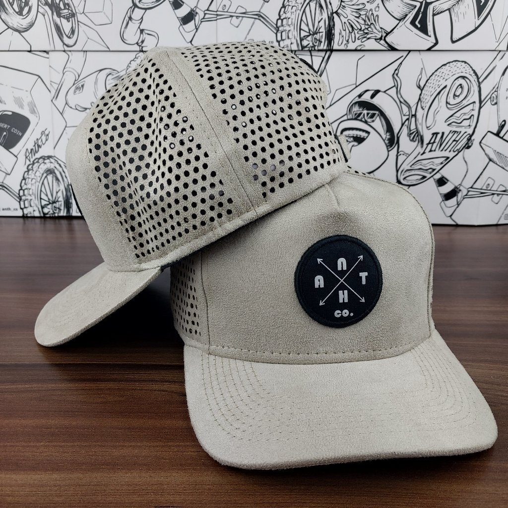 Boné Trucker Strapback Telinha Anth Co. ANTH X Aba Curva Moda Casual Carmuça Ajustável