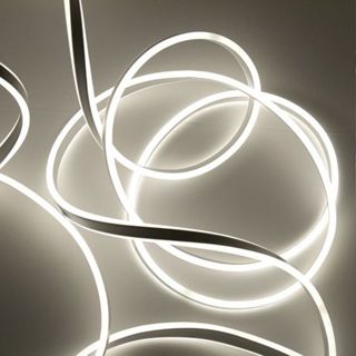 Fita De Led Neon Branco Frio Com 5 Metros 12V Bivolt Flexivel Resistente A Agua Com Ou Sem Fonte em Oferta na Shopee