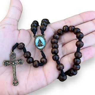 Terço Madeira Nossa Senhora Aparecida LINDO em Oferta na Shopee