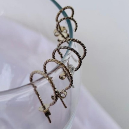 Trio kit de 3 brincos argolinhas trançada folheada a prata