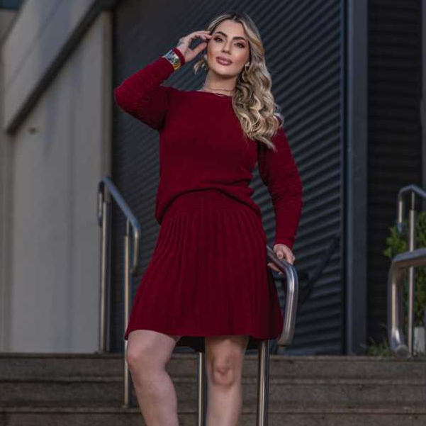 Conjunto de Saia Plissada Colegial e Blusa Mousse Manga Longa Tricô Tricot