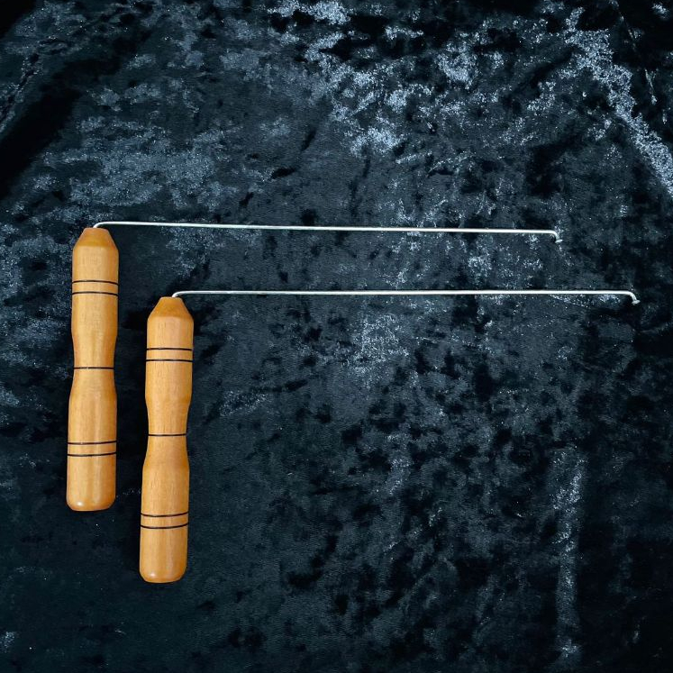 DUAL ROD EM MADEIRA PARA RADIESTESIA - 22CM em Oferta na Shopee