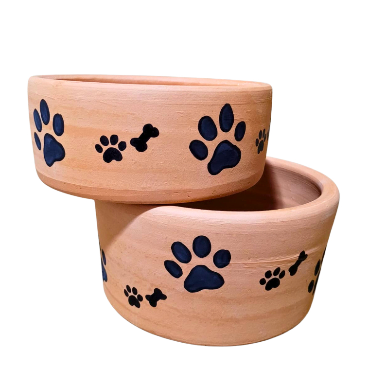 Comedouro e bebedouro de barro/ cerâmica, artesanal, ideal para cães, gatos em Oferta na Shopee