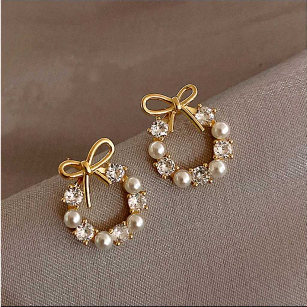 Brincos elegantes dourados prateados com strass/ brincos fofos e delicados