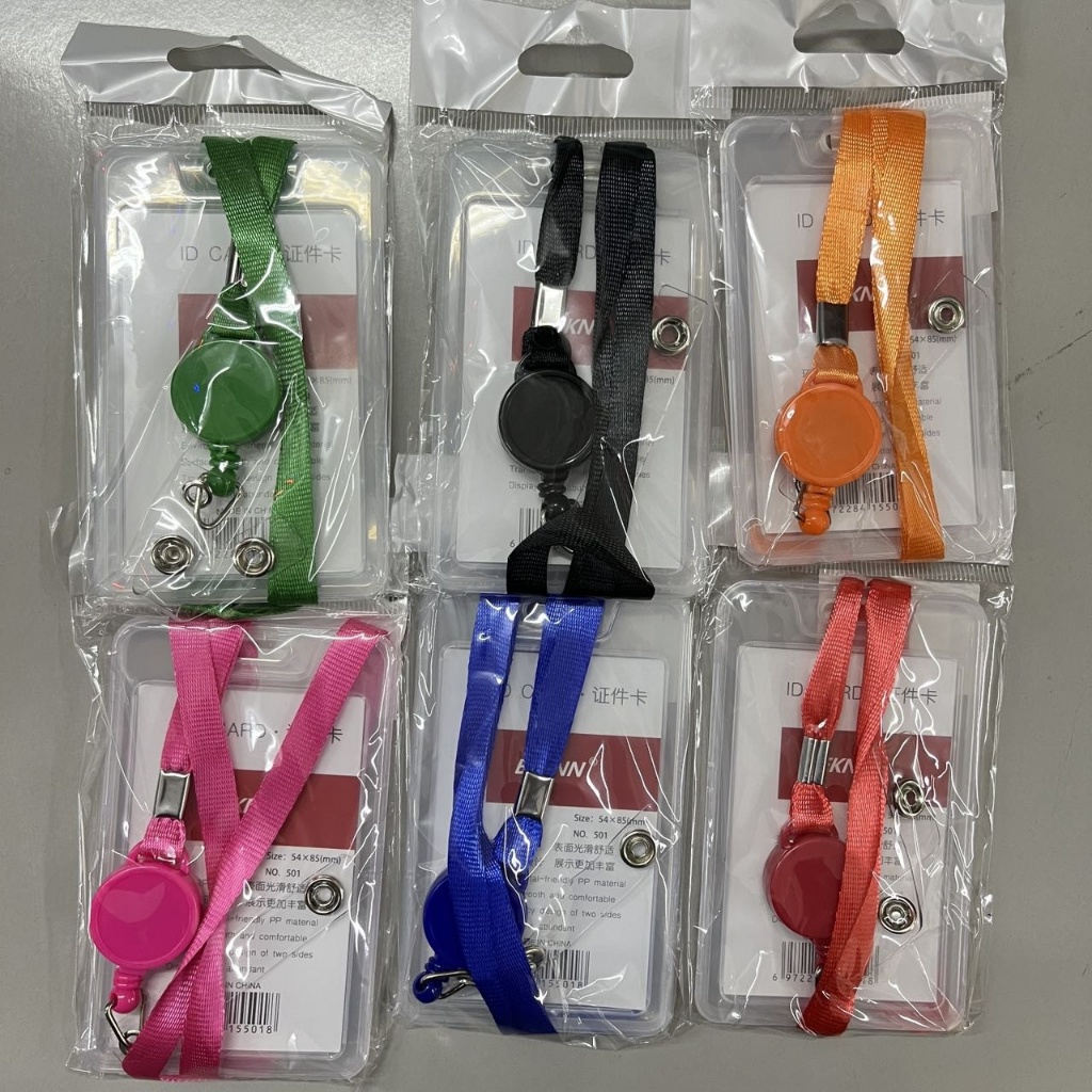 Porta cartão crachá com cordão Suporte de plástico para cartão retrátilA-E em Oferta na Shopee