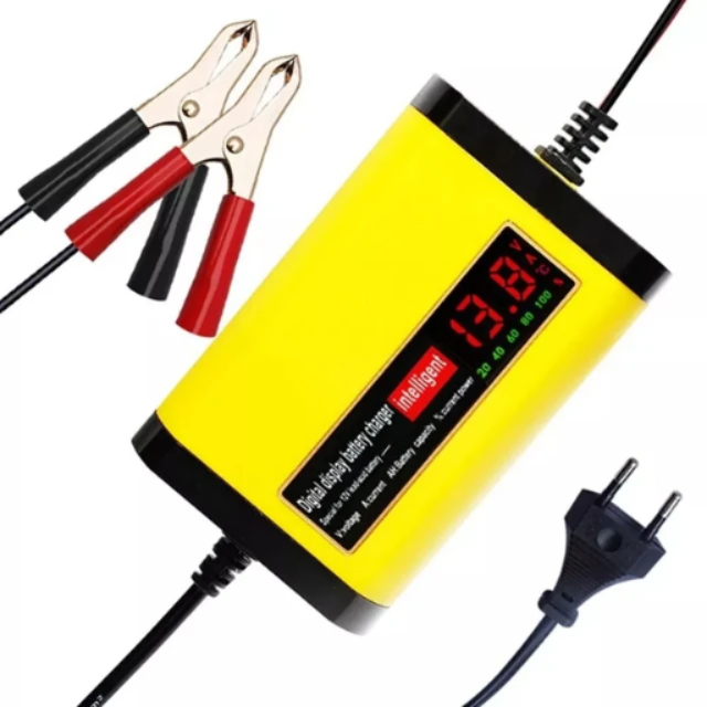 Carregador bateria 12v automotivo carro e moto inteligente portátil carga lenta display digital Bivolt