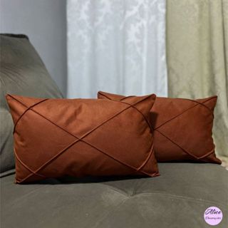 Kit 02 Almofadas Retangular Baguete Cheia em Suede Drapeada 30cmx50cm em Oferta na Shopee