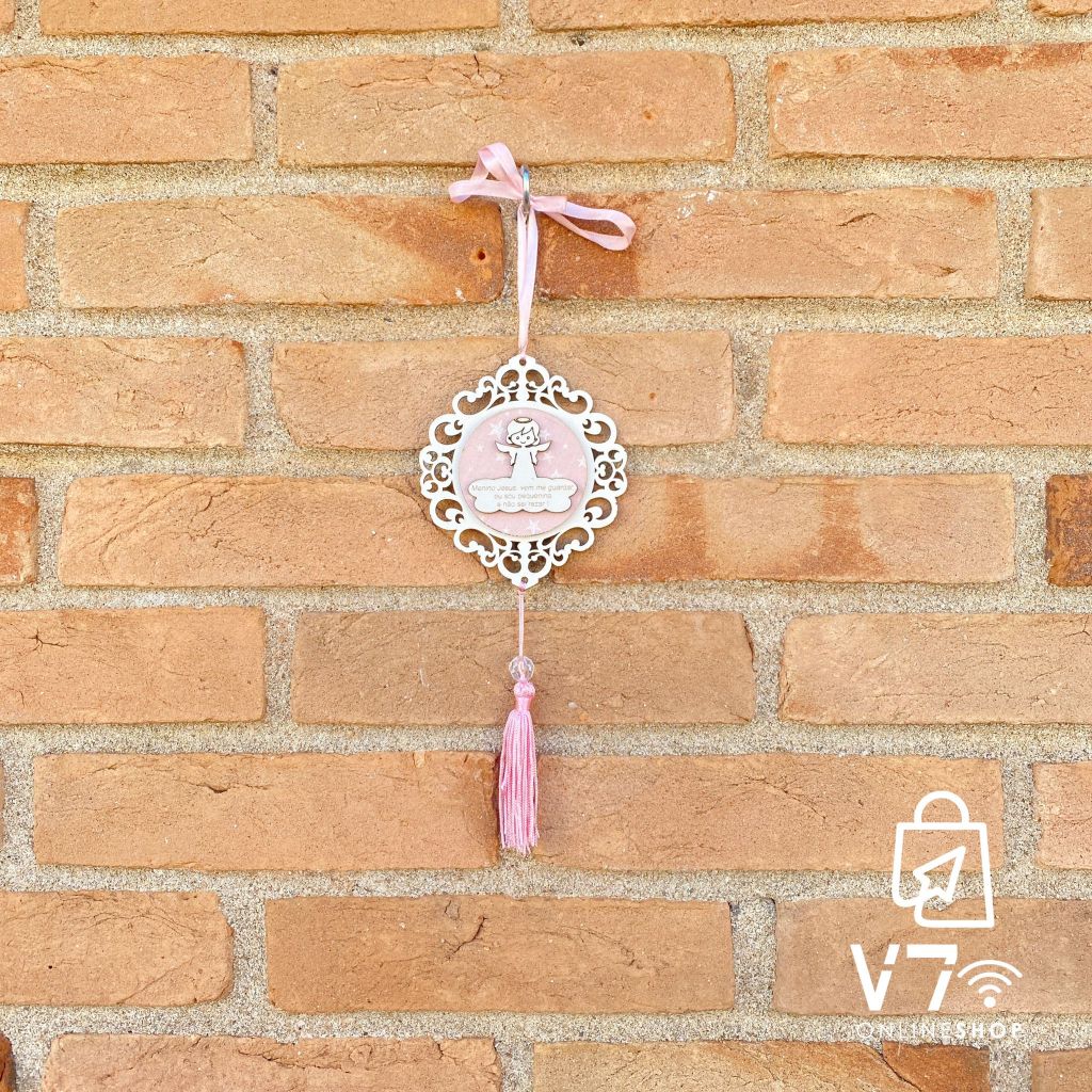 Adorno Santo Anjo Rosa Em Mdf Com Fita De Cetim e Tecido Frase Menino Jesus Enfeite de Porta / Mandala / Berço / Porta