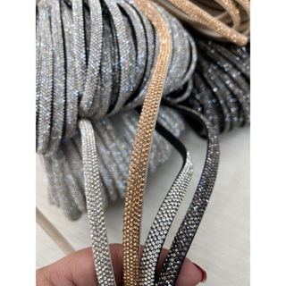 Tira/Fita/Fio Tubo de strass meia cana 6mm 5 fileiras - 1 metro em Oferta na Shopee