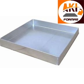 FORMA PARA BROWNIE 30X30X3 OU ROCAMBOLE FEITA DE ALUMINIO  COM NOTA FISCAL (( CAIXA 8 ))