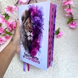 Bíblia Sagrada Feminina Leão Seja Forte e Corajosa LETRAS MÉDIAS Com Harpa e Índice Palavras de Jesus em Vermelho em Oferta na Shopee