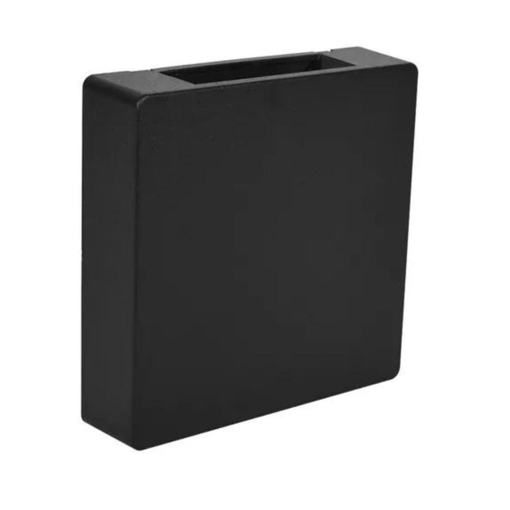 ARANDELA CLEAN LED QUADRADA - 3W - LUZ AMARELA 3000K - PRETA – BLUMENAU