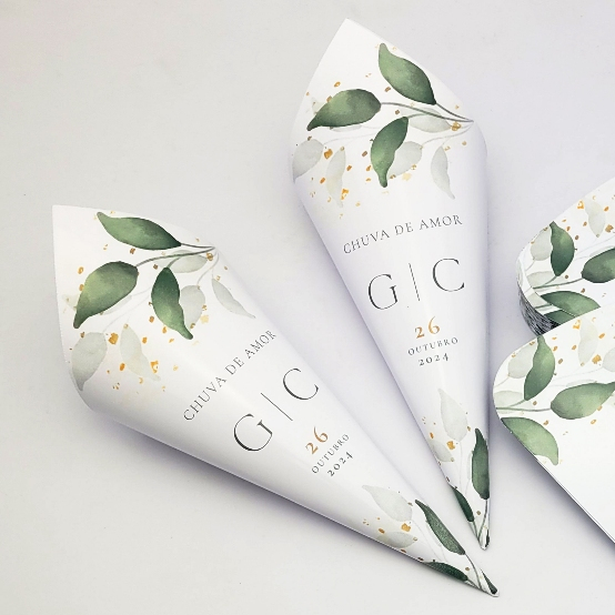 Cones de Pétalas e Arroz Personalizados para Casamento com Nomes e Data — imagem 2 de 2