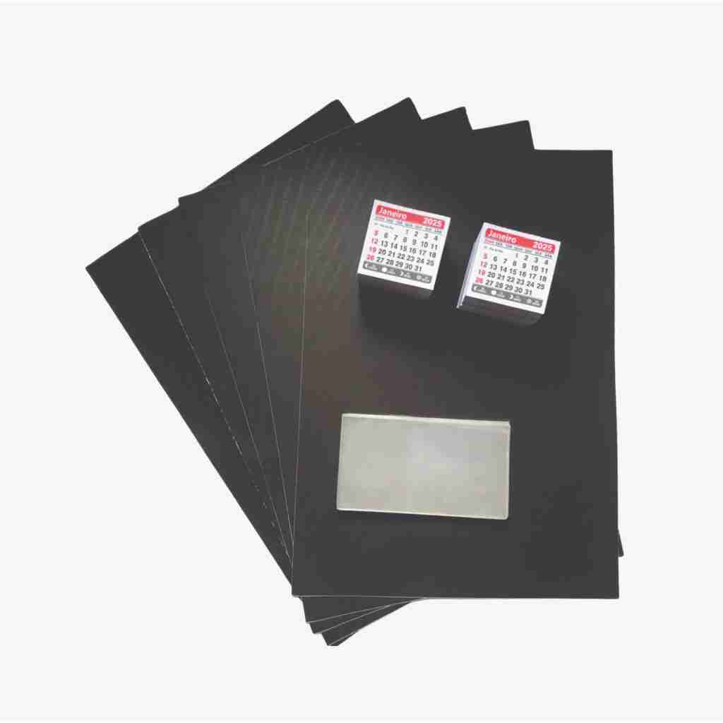 Kit 100 Mini Calendário 2026 + 5 Mantas Magnéticas Adesiva A4 + 100 Saquinhos - Pronta Entrega