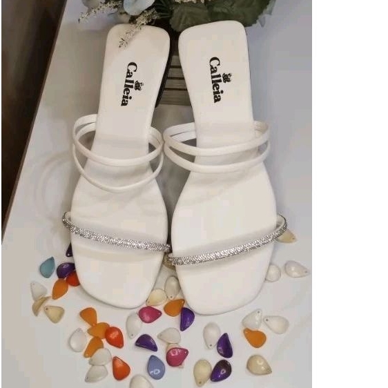 sandália feminina sandália rasteira sandália rasteirinha sandália branca com strass feminina moda verão praia sandalia