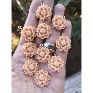 10 Apliques Pingentes Flor de Cravo de Biscuit K 376 Arte