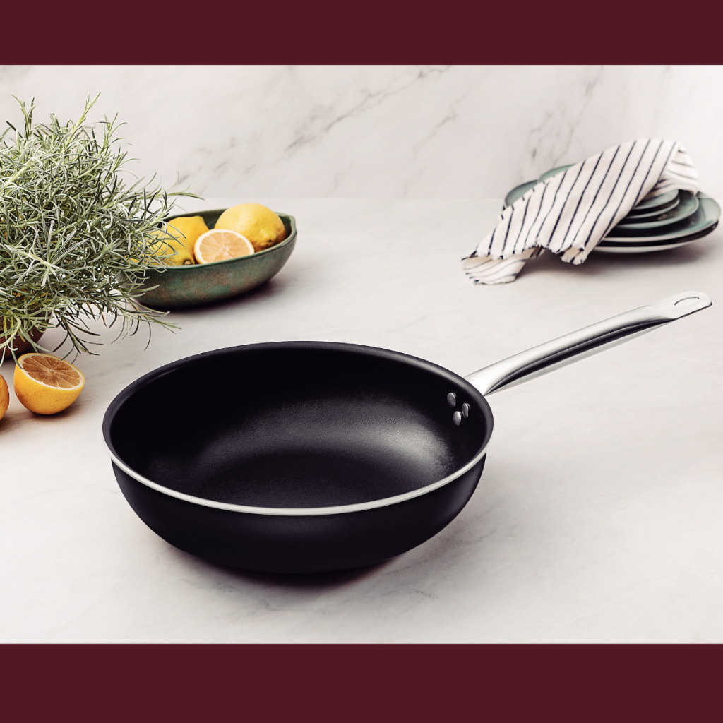 Detalhes do Frigideira Funda Tramontina Piemonte Antiaderenteo 28 cm 4 L -  Vai ao Forno