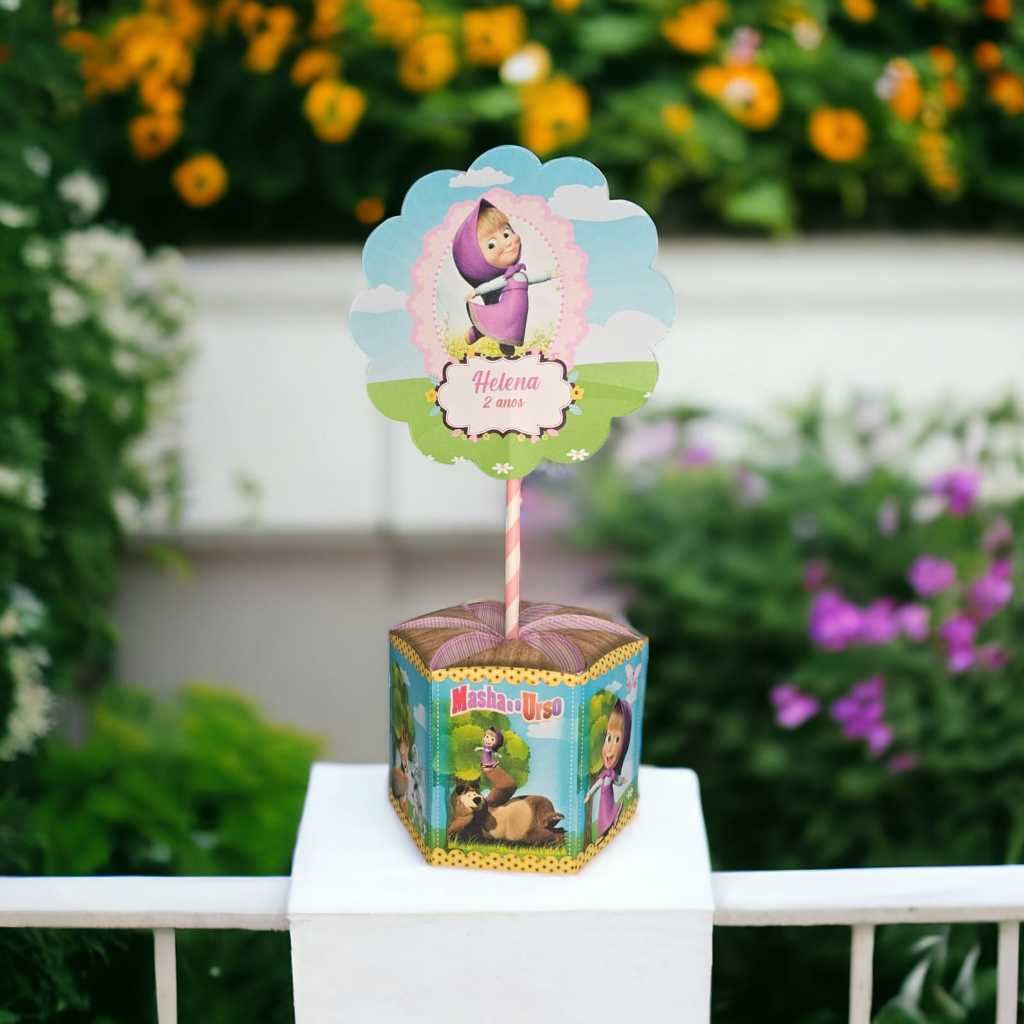 Kit Centro de mesa Festa Infantil M. e o Urso em Oferta na Shopee