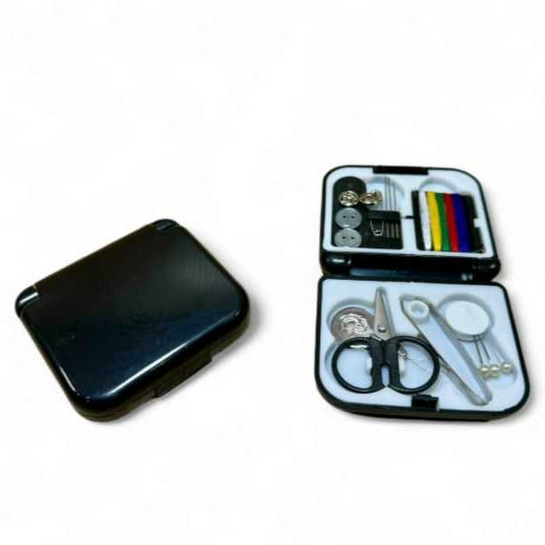 Mini Costura De Bolso Para Viagem — imagem 2 de 2