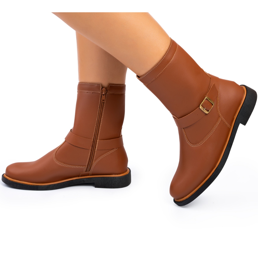 Bota Feminina Lumiss Montaria Cano Curto Salto Baixo Biker Marrom Caramelo em Oferta na Shopee