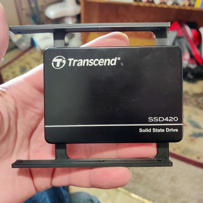 Adaptador HD / SSD 2.5" para HD 3.5" Desktop Compacto