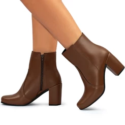 Bota Feminina Lumiss Cano Curto Bico Quadrado Salto Alto Grosso Confortável Caramelo
