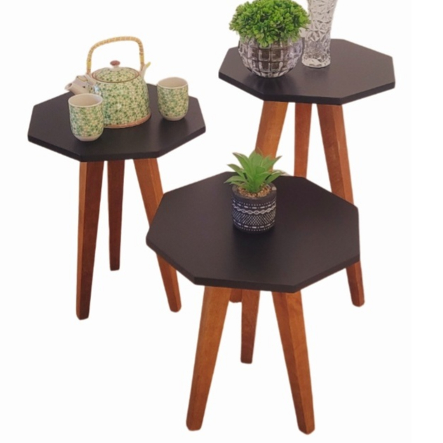 Kit com três mesas Geométricas na cor Preto Fosco com Pés trapézio Amendoa PTT TRIO