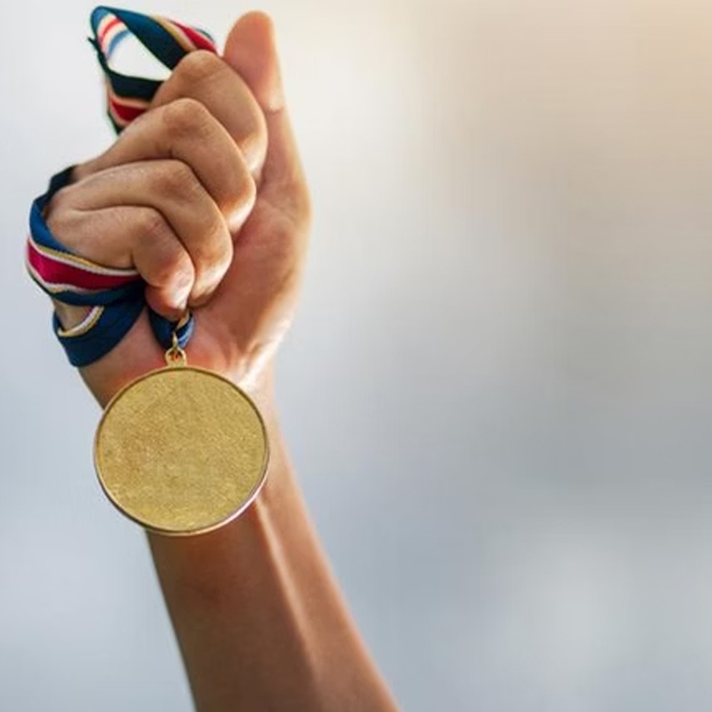 Kit Medalha de Metal Esportivas Honra ao Mérito Futebol Vôlei Basquete Handebol Campeonato Premiação