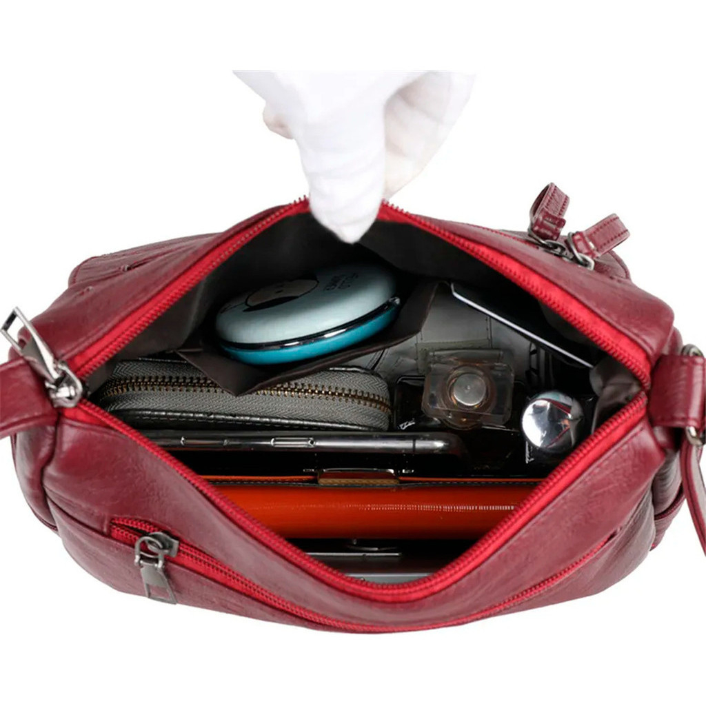 Bolsa Feminina Média Em Couro Transversal — imagem 2 de 2
