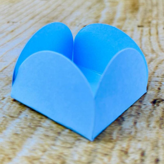 50~500 Forminhas 4 Pétalas para Doces Mini Pequena 3x3x2 AZUL CLARO 70.6 em Oferta na Shopee