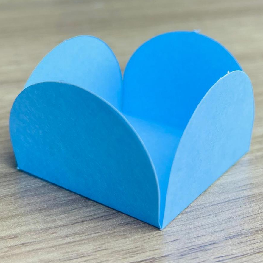 KIT 50~350 Forminhas Azul Claro Para Doces 4 Pétalas GRANDE 4X4X2.7 ( 55.6 ) Nc Toys G em Oferta na Shopee