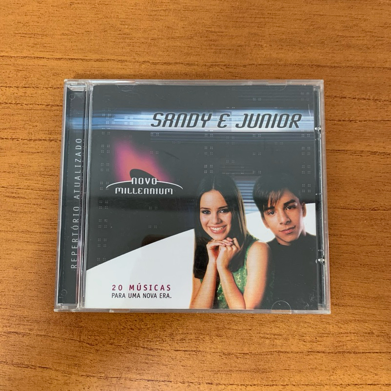CD Sandy e Junior Novo Millennium