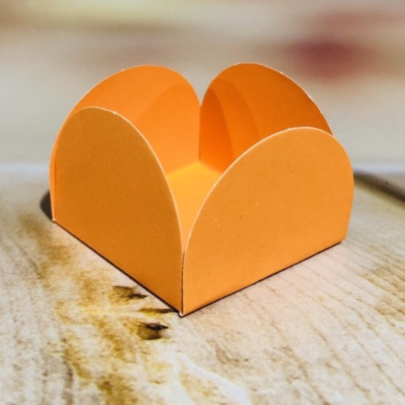 50~450 Forminhas Laranja Para Doces 4 Pétalas 3,3X3,3X2,2  10.13  (Nc Toys Simples)