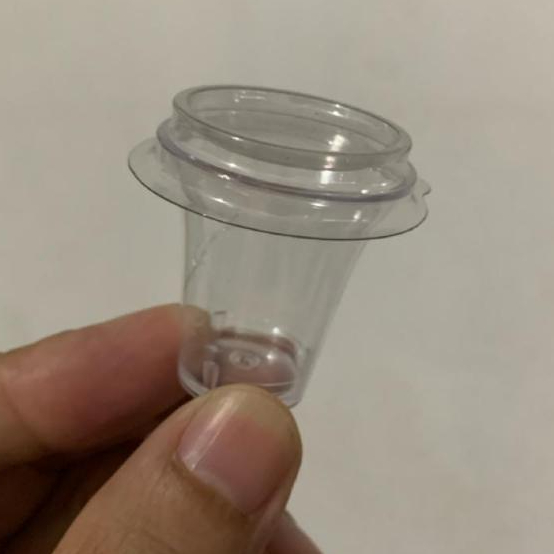 Cálice com Tampa . 100 unidades de cada produto. Temos também a opção de Kit Completo com o porta-pão em nossa loja. em Oferta na Shopee