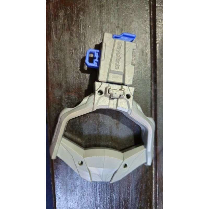 Beyblade Burst Knuckle Grip / Empunhadura para lançador Takara Tomy