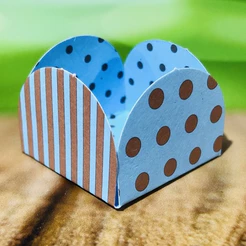 50~350 Forminhas Listras Poá Azul/Marrom Para Doces 4 Pétalas 3,3X3,3X2,2 10.35 (Nc Toys Simples)