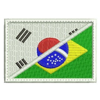 Patch Bordado metade Bandeira do Brasil e metade Coreia do Sul tam 8x5,5 costura, termocolante ou carrapicho
