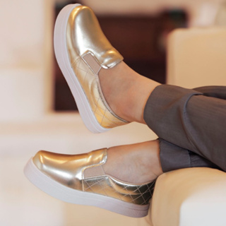 Tênis Feminino Flat Casual Calce Fácil Metalizado em Oferta na Shopee