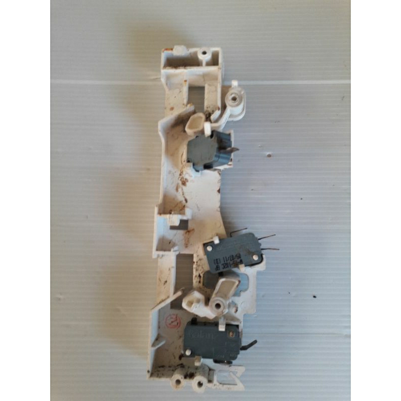 Suporte com chaves do microondas Brastemp bmf45 usado excelente