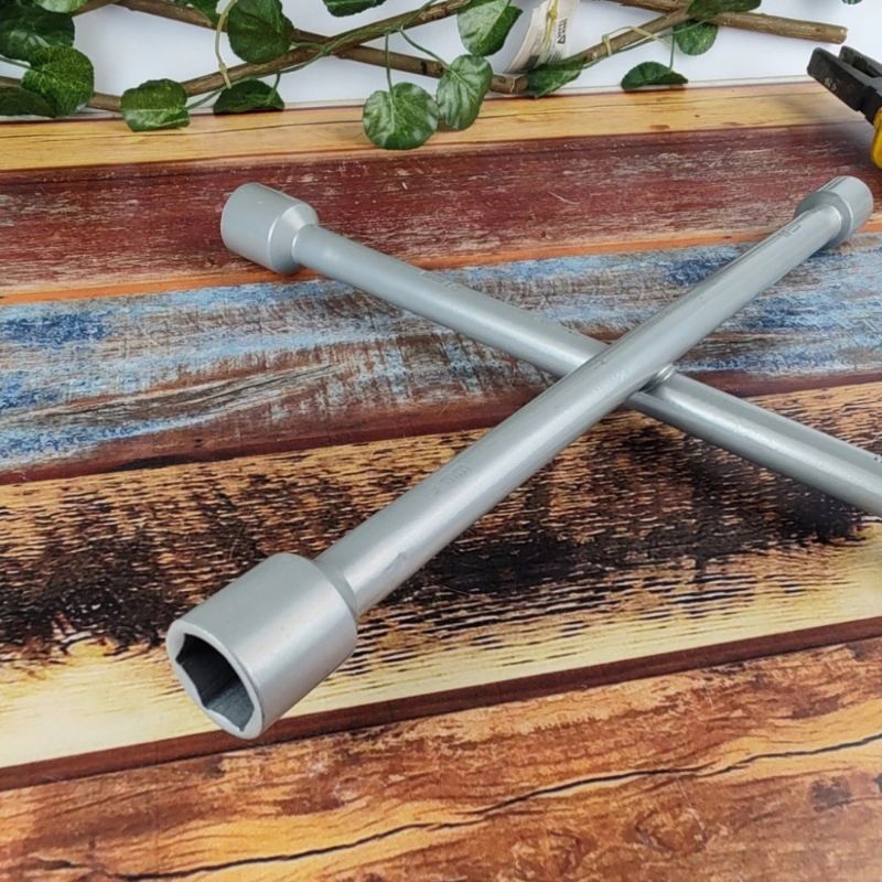 Chave de Roda Universal tipo Cruz Estrela 4 Bocas17x19x21x23mm Reforcada 14966 Chave de Roda Universal tipo Cruz Estrela 4 Bocas17x19x21x23mm Reforcada 14966