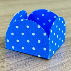50~450 Forminhas Poá Azul/Branco Para Doces 4 Pétalas 3,3X3,3X2,2 10.18 (Nc Toys Simples)